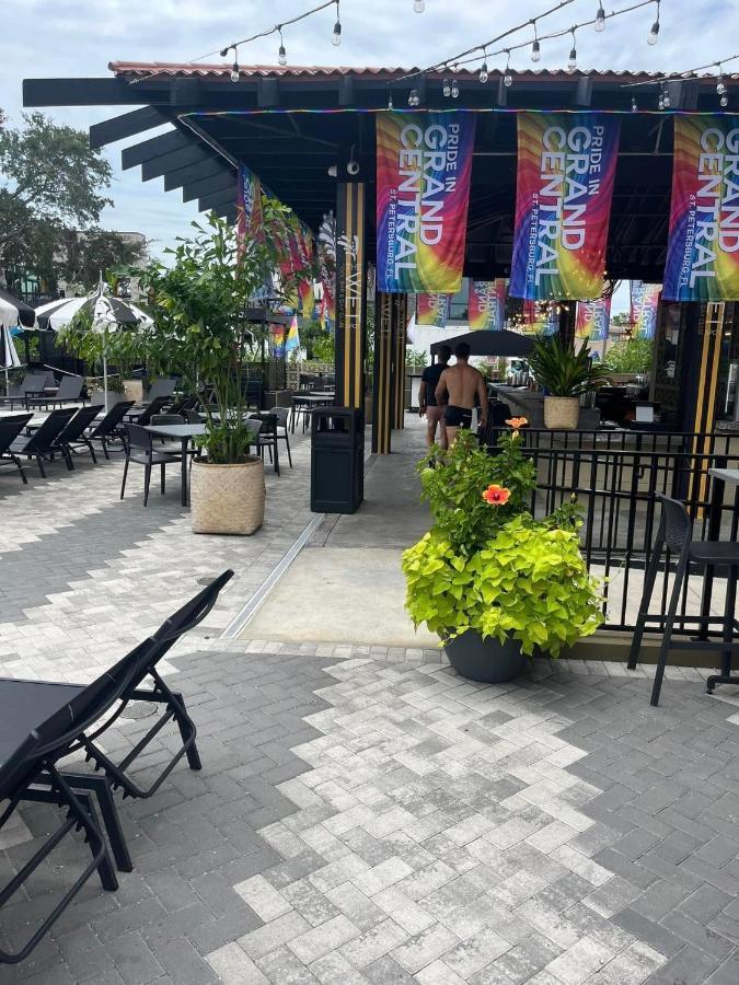 Mari Jean Hotel - All Adults Welcome 圣彼得堡 外观 照片
