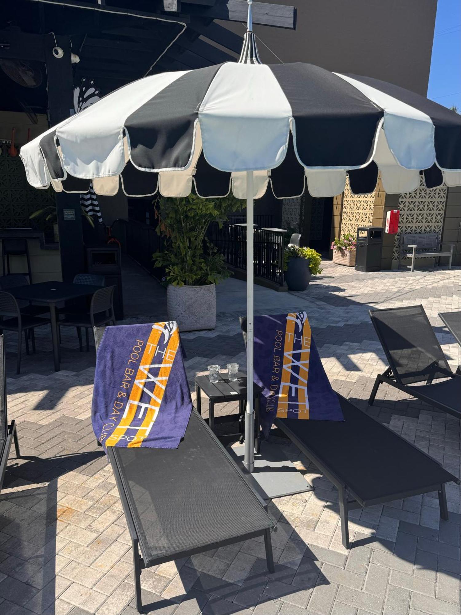 Mari Jean Hotel - All Adults Welcome 圣彼得堡 外观 照片