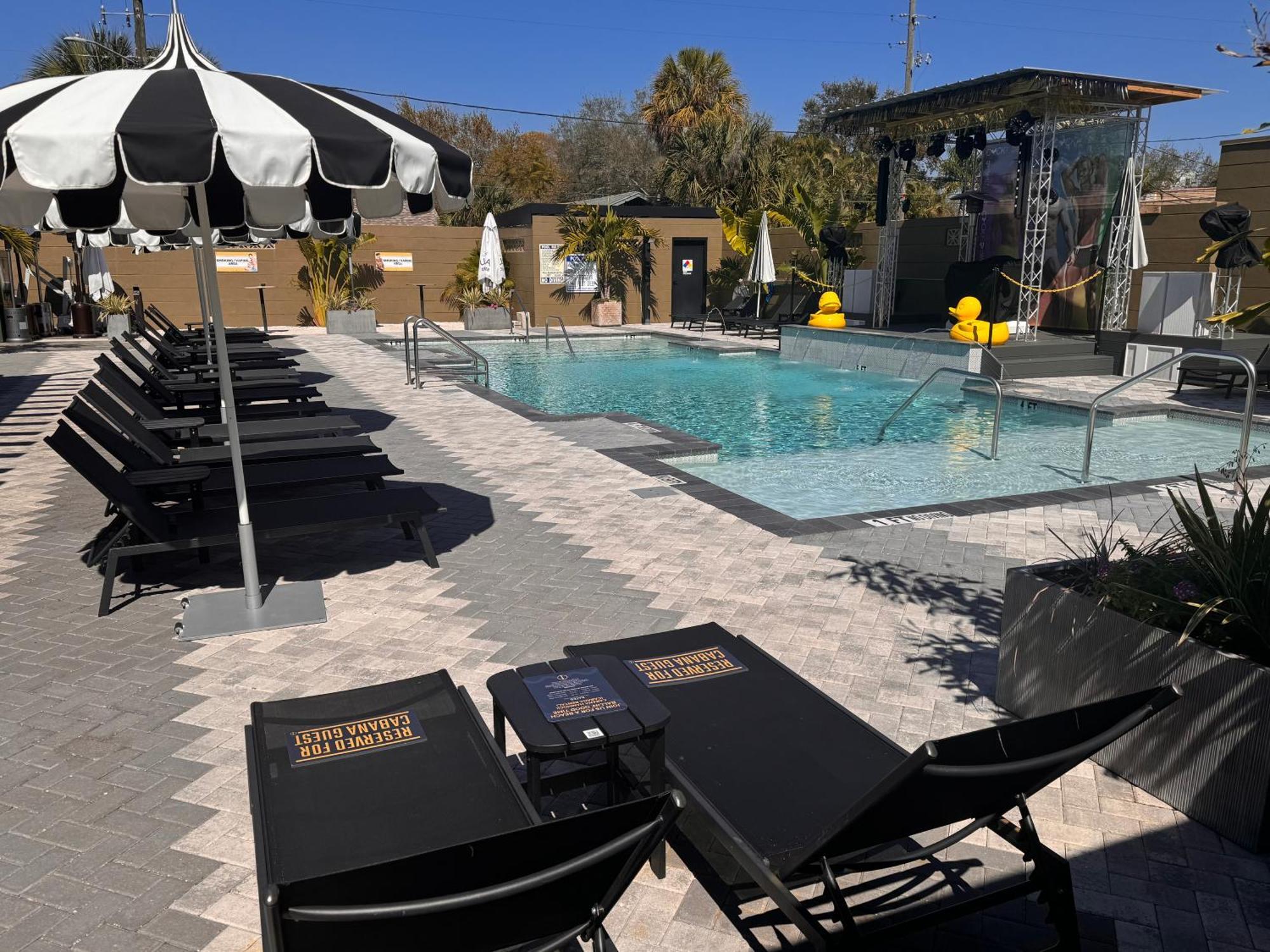 Mari Jean Hotel - All Adults Welcome 圣彼得堡 外观 照片