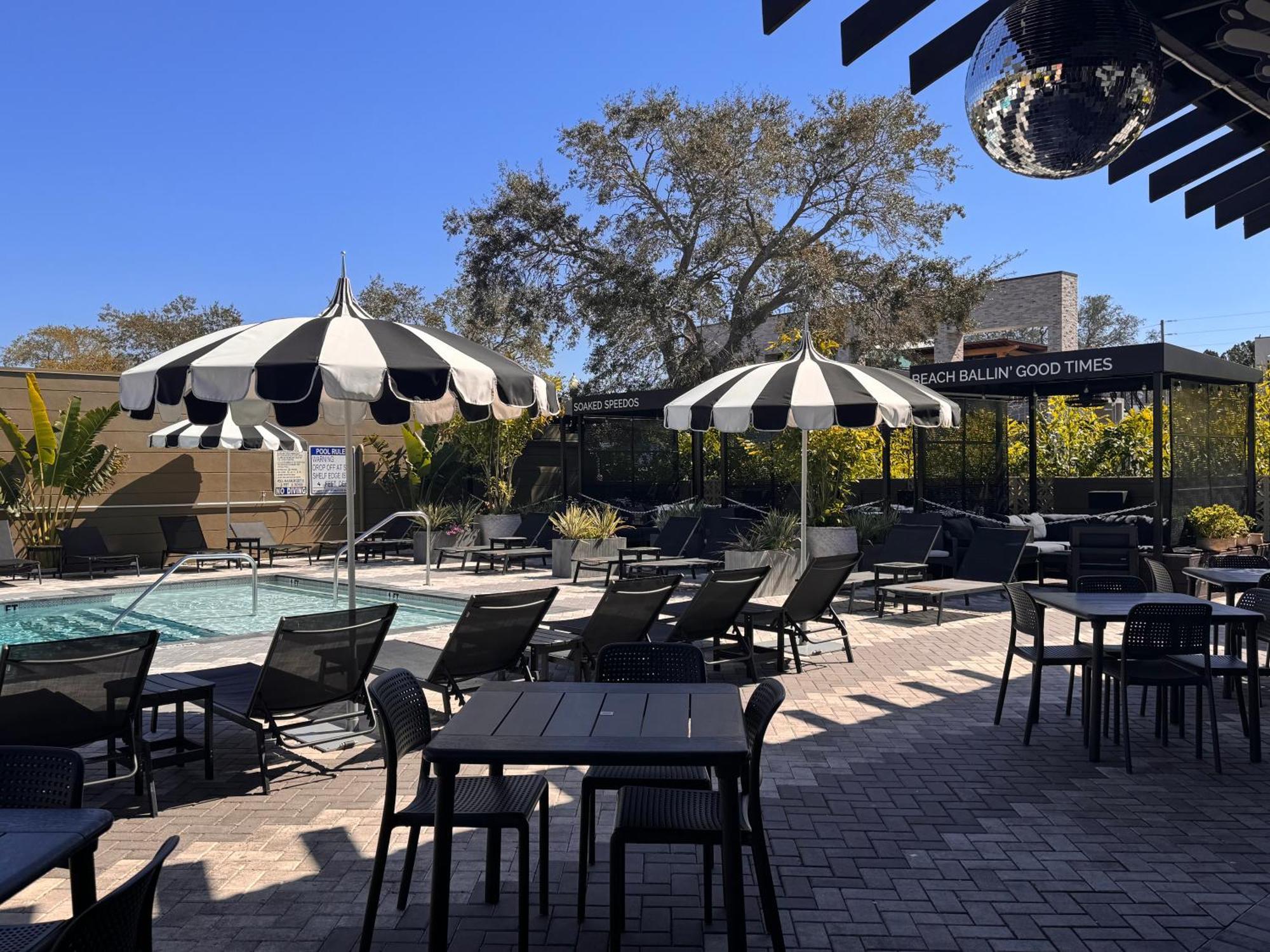 Mari Jean Hotel - All Adults Welcome 圣彼得堡 外观 照片
